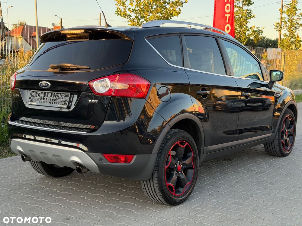 Ford Kuga 2.5 4x4 Titanium - 6
