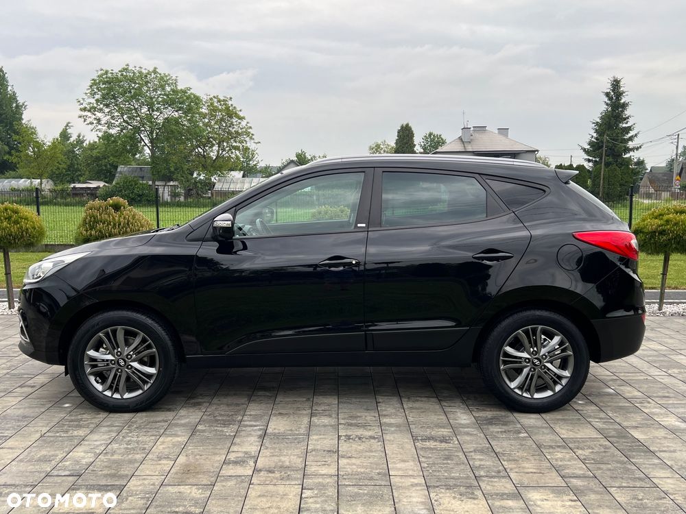 Hyundai ix35 1.6 2WD Fifa World Cup Edition - 4