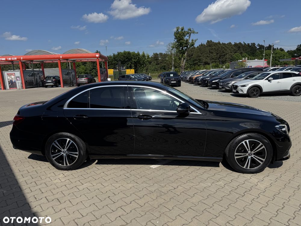Mercedes-Benz Klasa E 220 d Avantgarde - 9