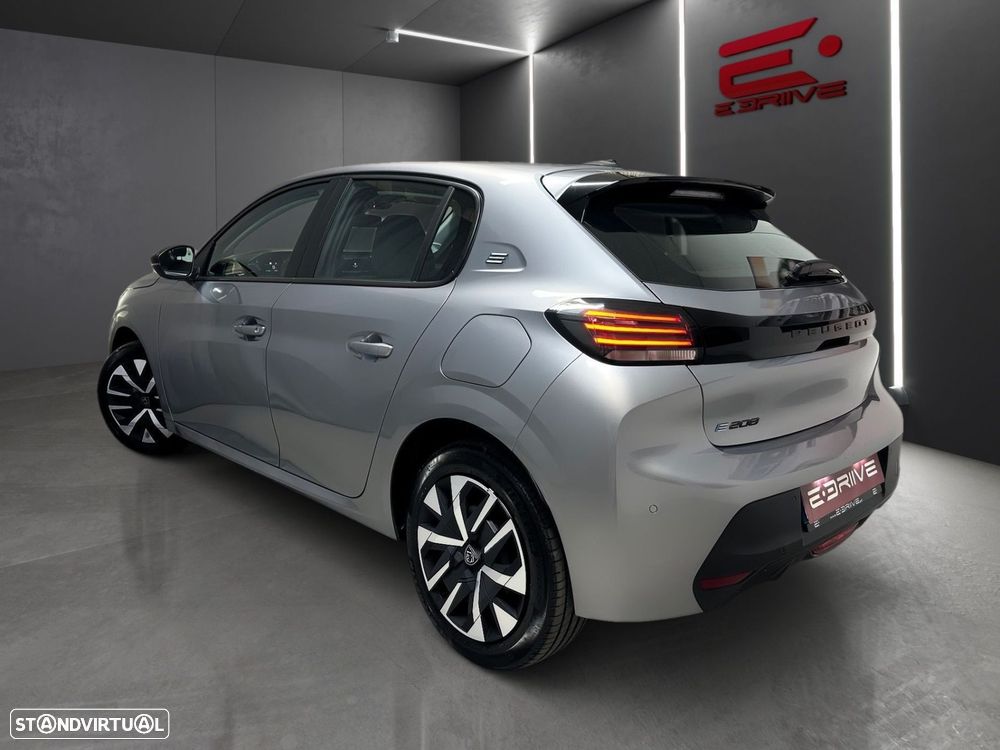 Peugeot e-208 50 kWh Allure - 5