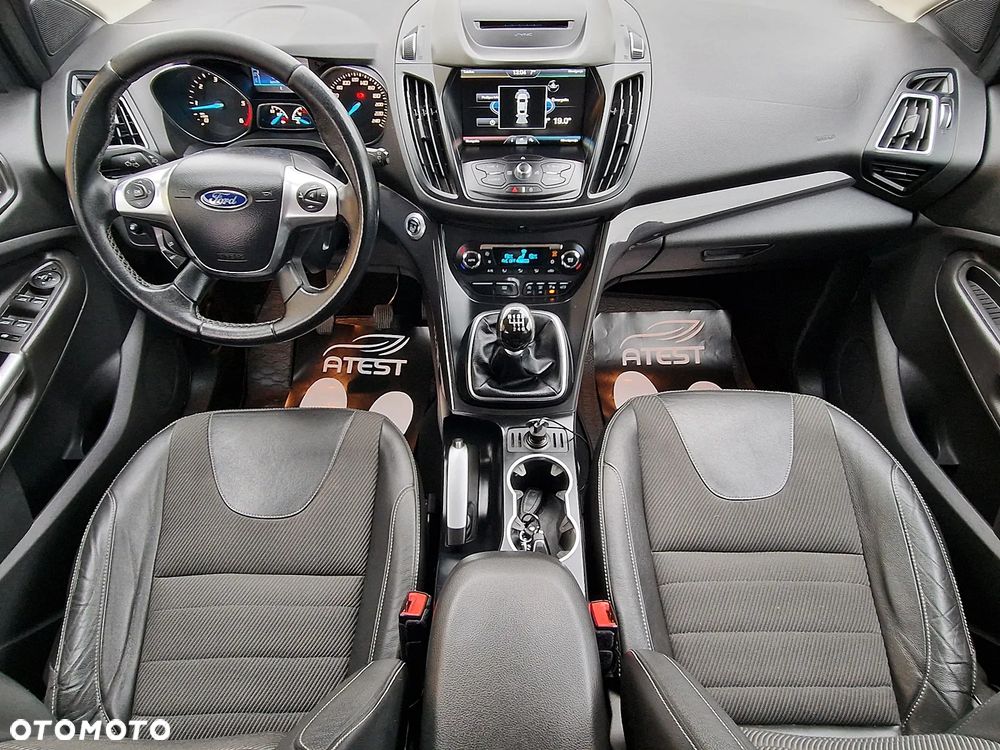 Ford Kuga 2.0 TDCi 2x4 Titanium - 9