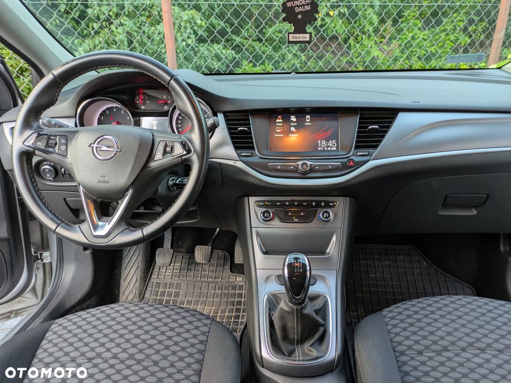 Opel Astra 1.4 T Elite - 9