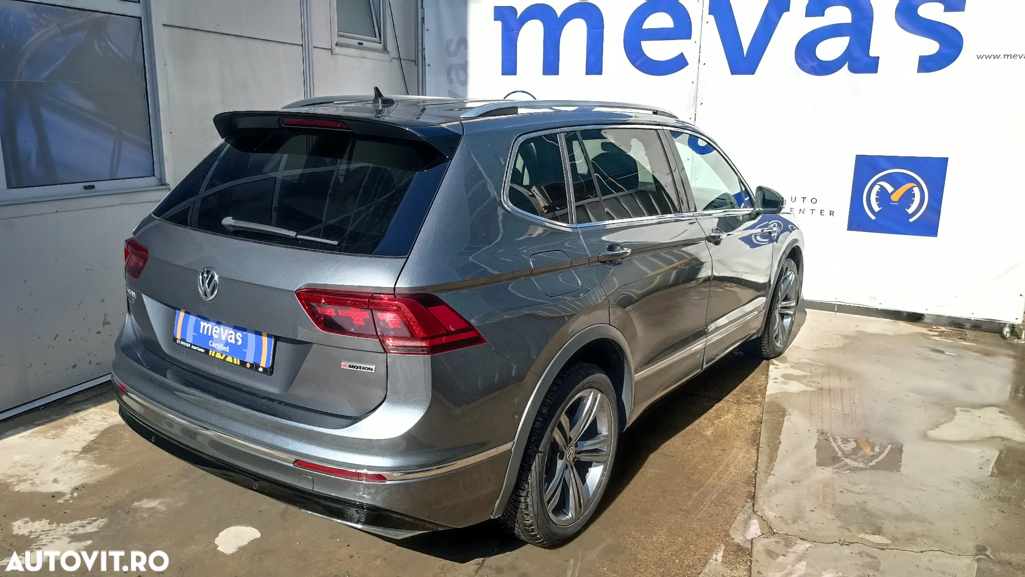 Volkswagen Tiguan 2.0 TDI DSG 4Mot Highline - 6