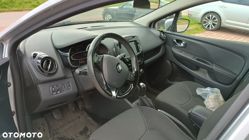 Renault Clio - 9