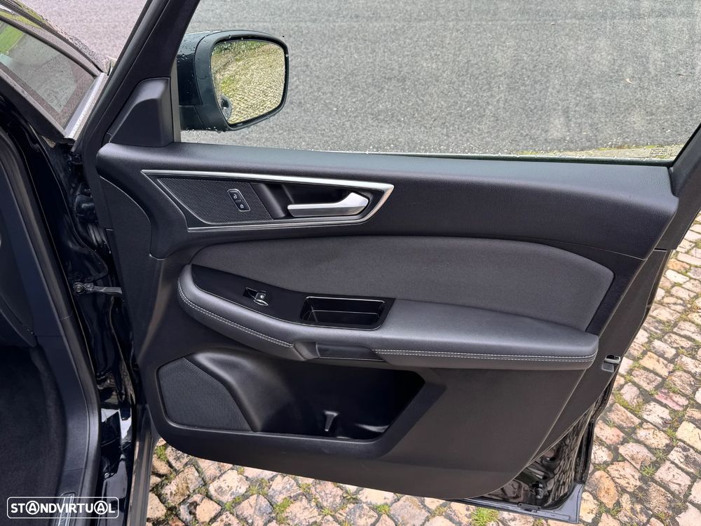 Ford S-Max 2.0 TDCi Titanium - 26