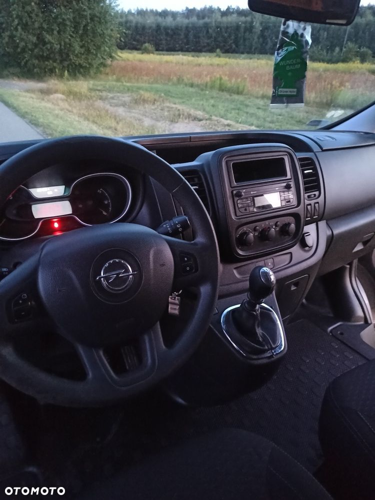 Opel Vivaro - 6