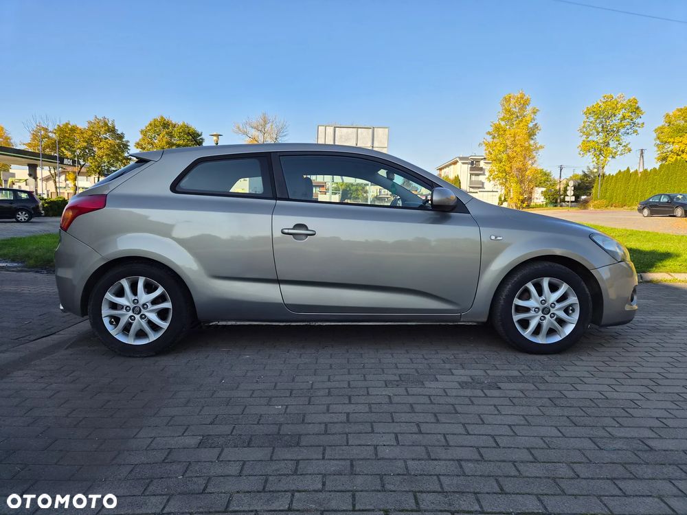 Kia ProCeed 1.6 Optimum + - 5