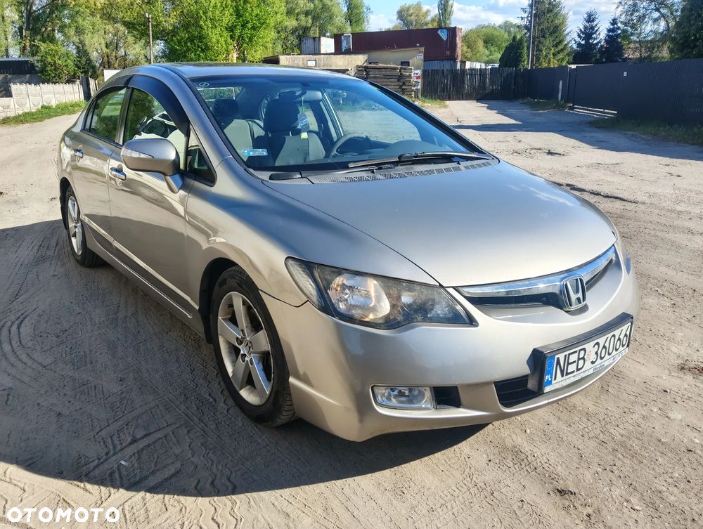 Honda Civic 1.8 Executive - 2