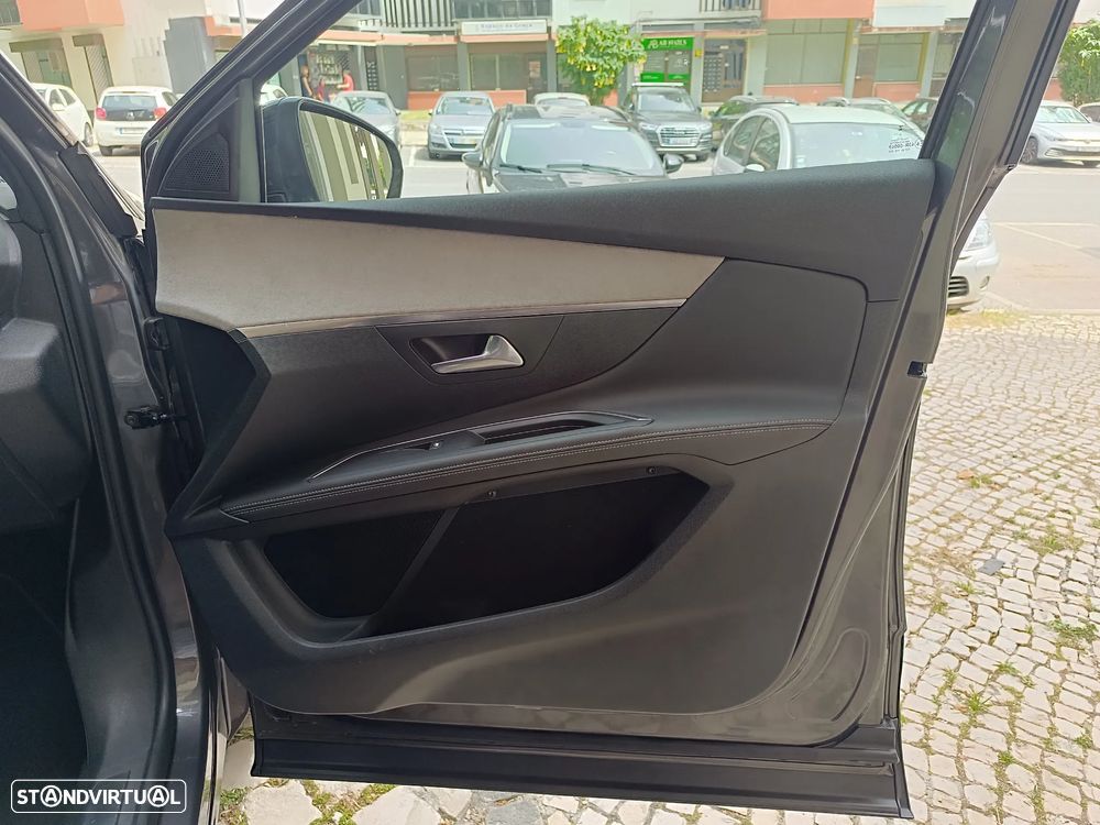 Peugeot 5008 1.2 PureTech GT Line EAT8 - 34