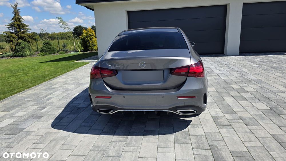 Mercedes-Benz Klasa A 200 AMG Line 7G-DCT - 9