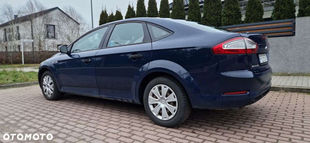 Ford Mondeo 2.0 TDCi Ambiente - 4