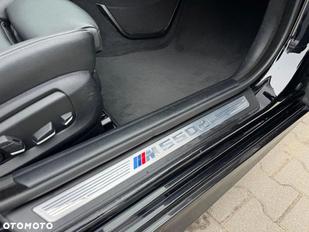 BMW Seria 5 M550d xDrive - 23
