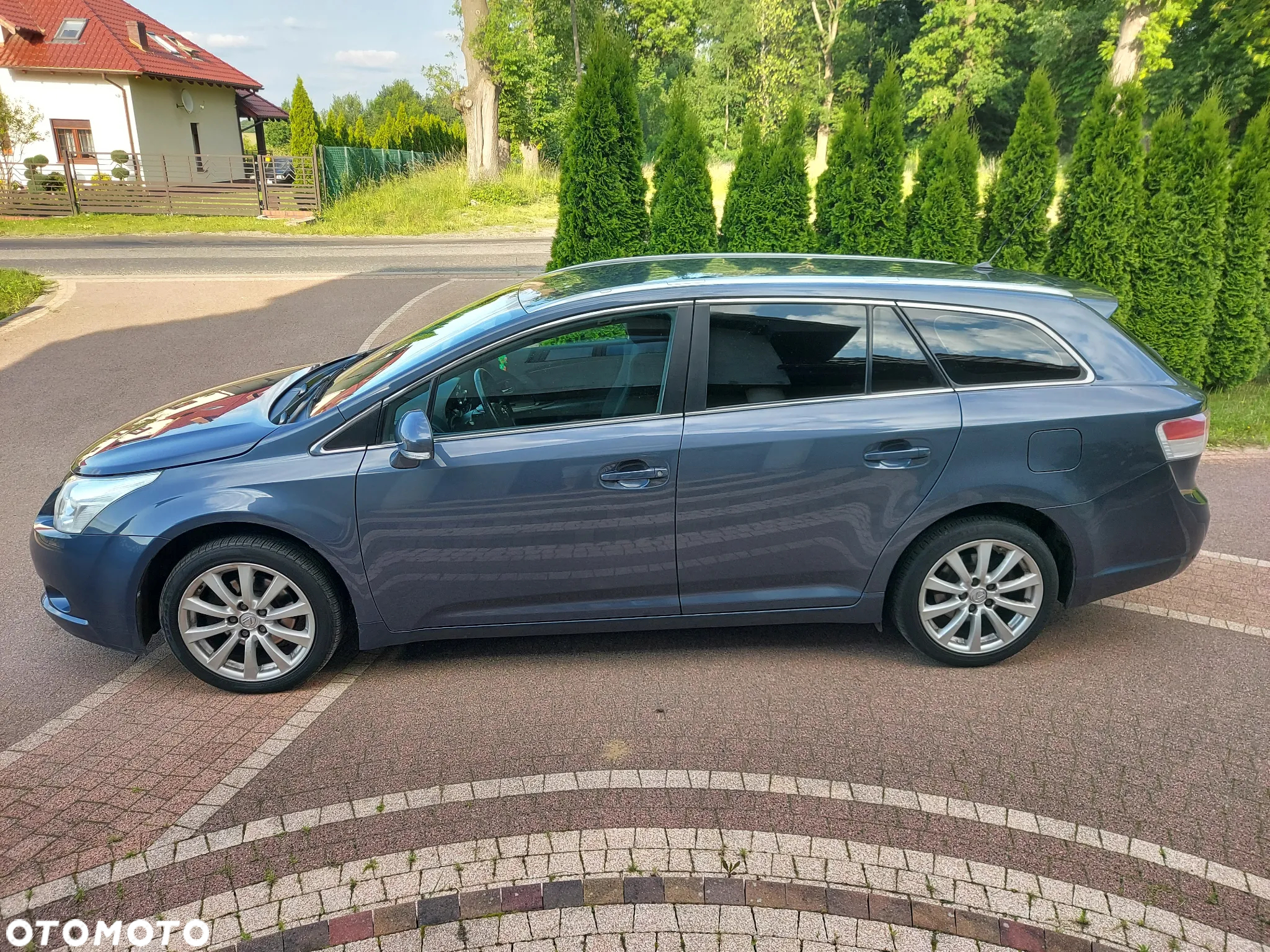 Toyota Avensis 2.0 D-4D Combi - 2