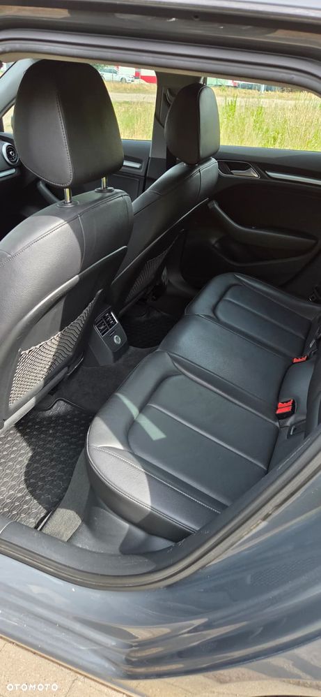 Audi A3 Sportback 1.6 TDI S tronic - 12