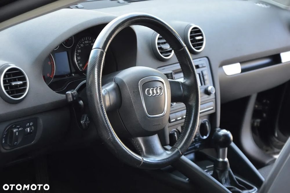 Audi A3 Sportback - 12