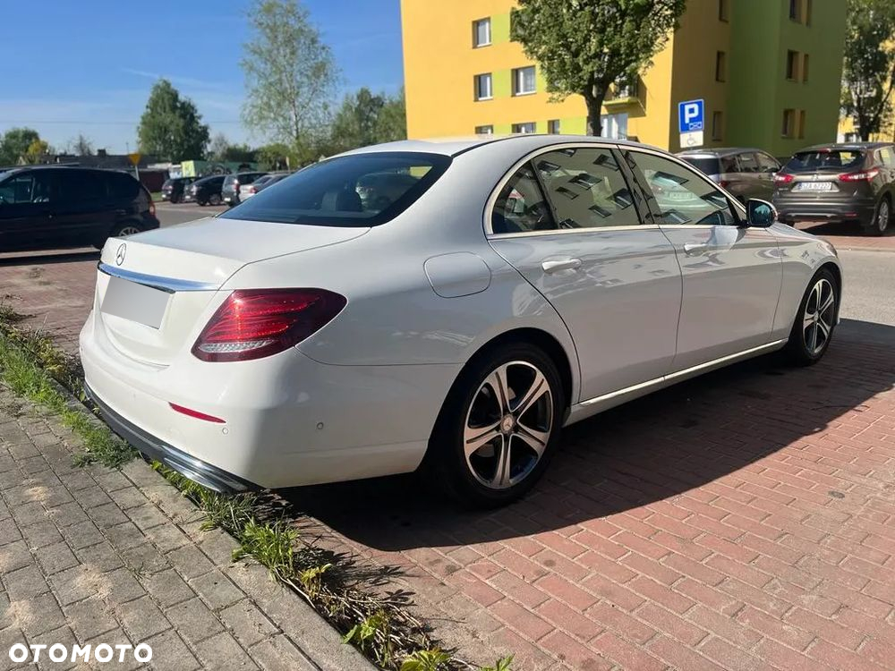Mercedes-Benz Klasa E - 8