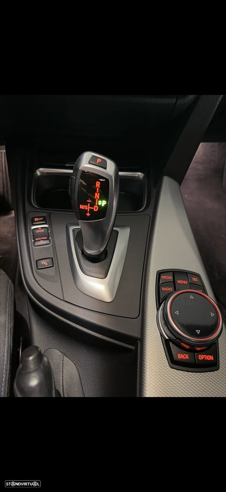 BMW 318 d Auto Pack M - 9