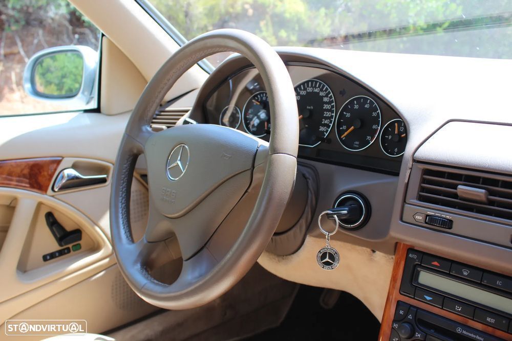 Mercedes-Benz SL 280 - 22