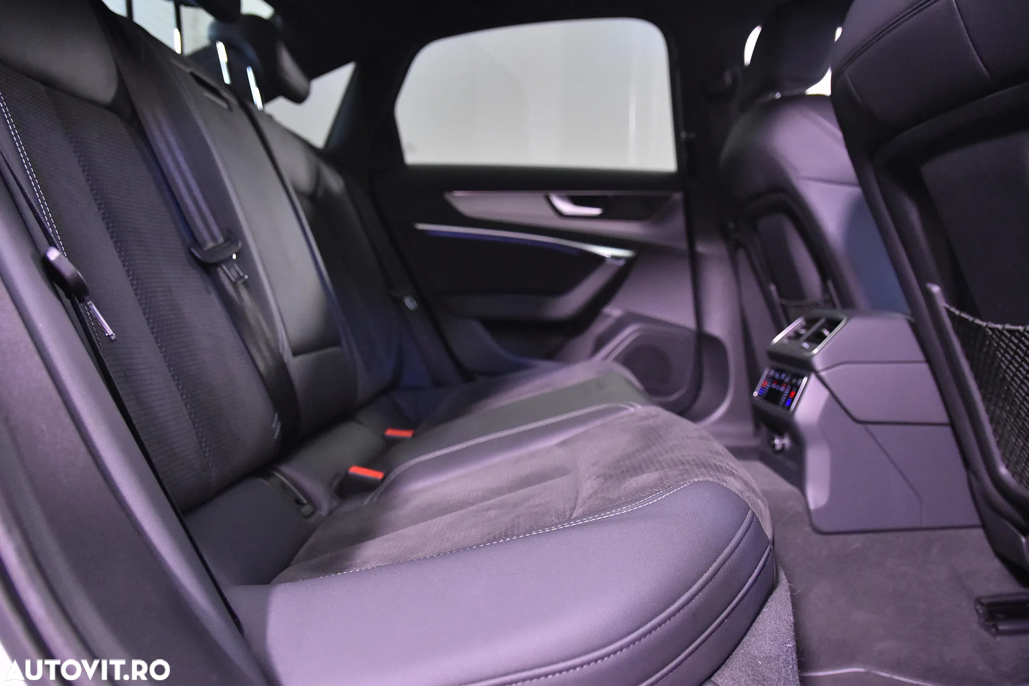 Audi A6 - 12