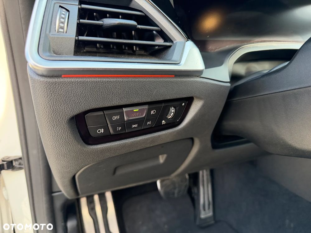 BMW Seria 4 M440i xDrive - 33