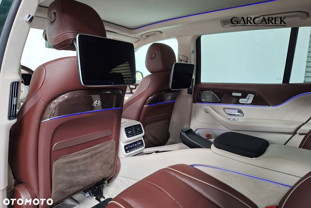 Mercedes-Benz GLS - 23