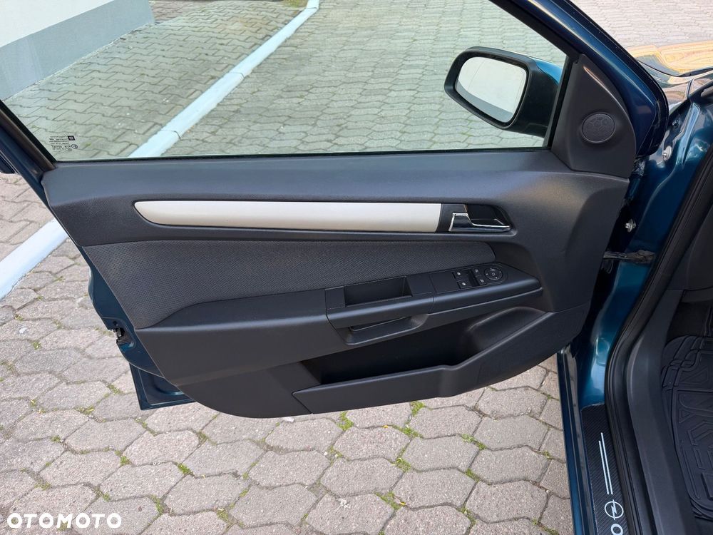 Opel Astra 1.4 Comfort / Cool - 24
