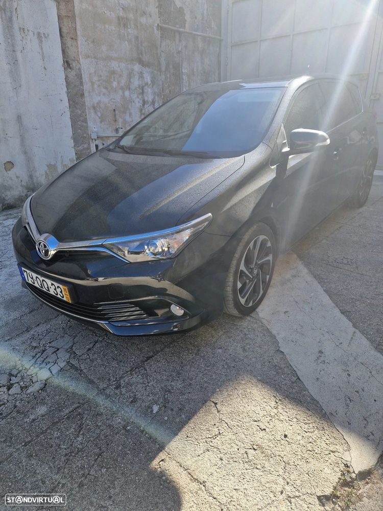 Toyota Auris 1.6 D-4D Comfort - 2