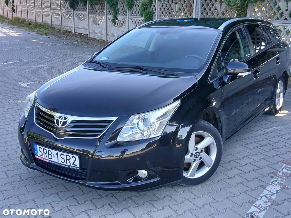 Toyota Avensis - 12