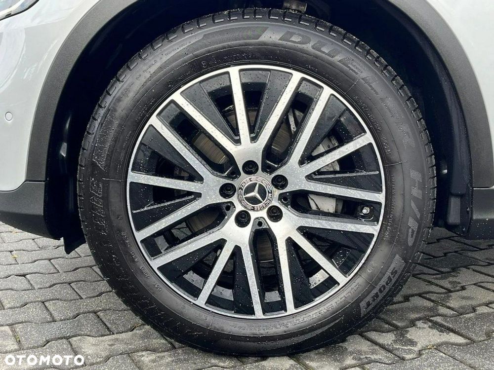Mercedes-Benz GLC - 13