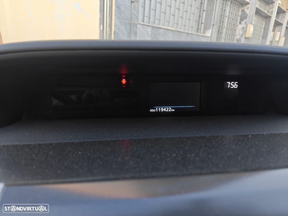 Toyota Prius+ - 4