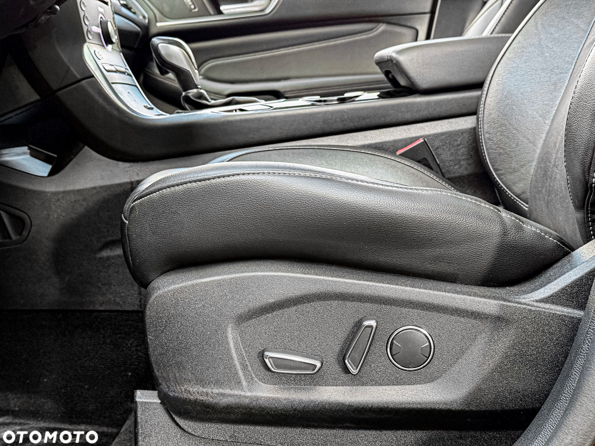 Ford S-Max 2.0 TDCi Bi-Turbo Titanium PowerShift - 21