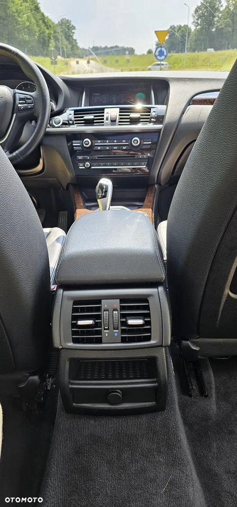 BMW X3 xDrive28i - 16