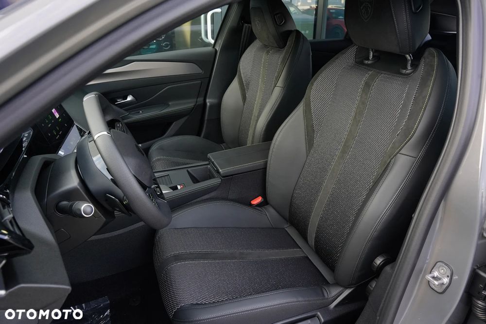 Peugeot 308 1.2 mHEV GT S&S e-DCS6 - 9