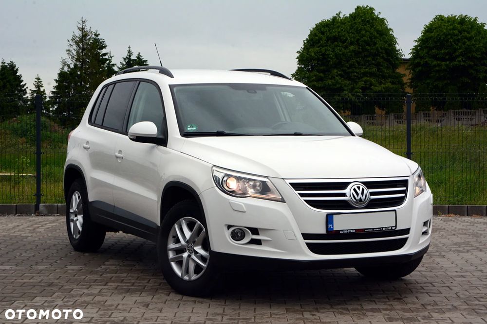 Volkswagen Tiguan - 1