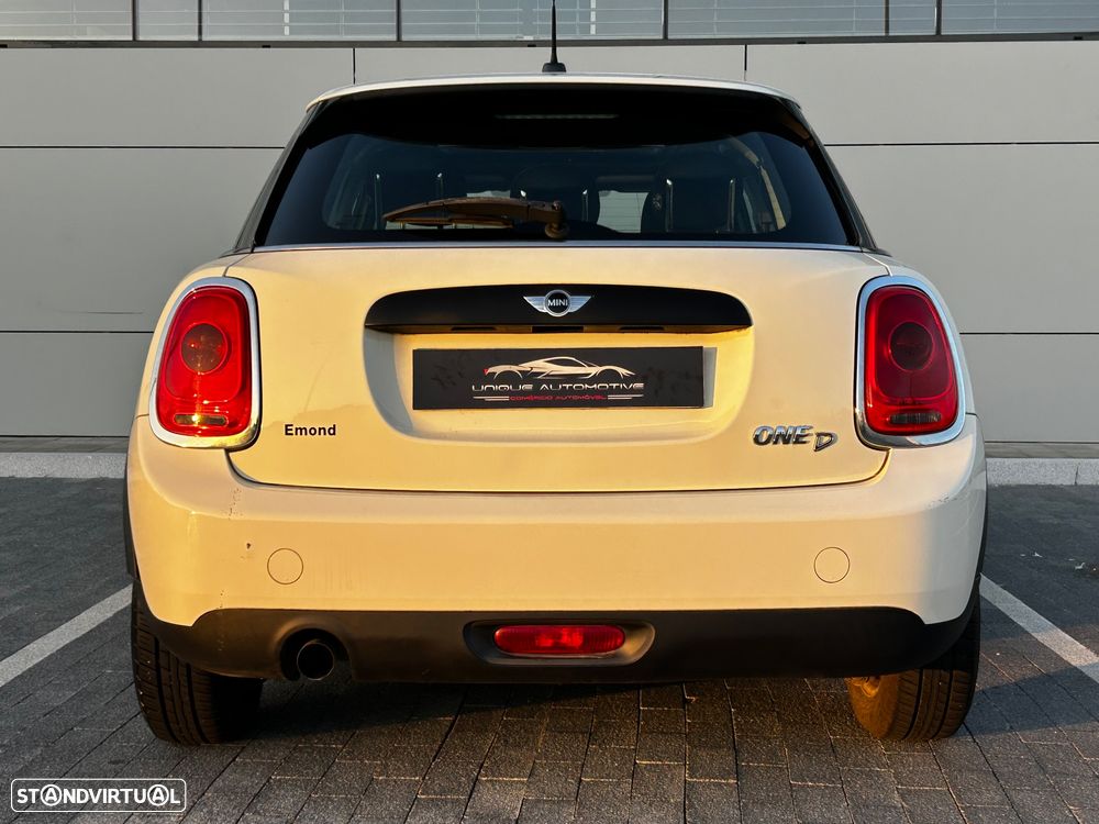 MINI 5 Portas One D - 7