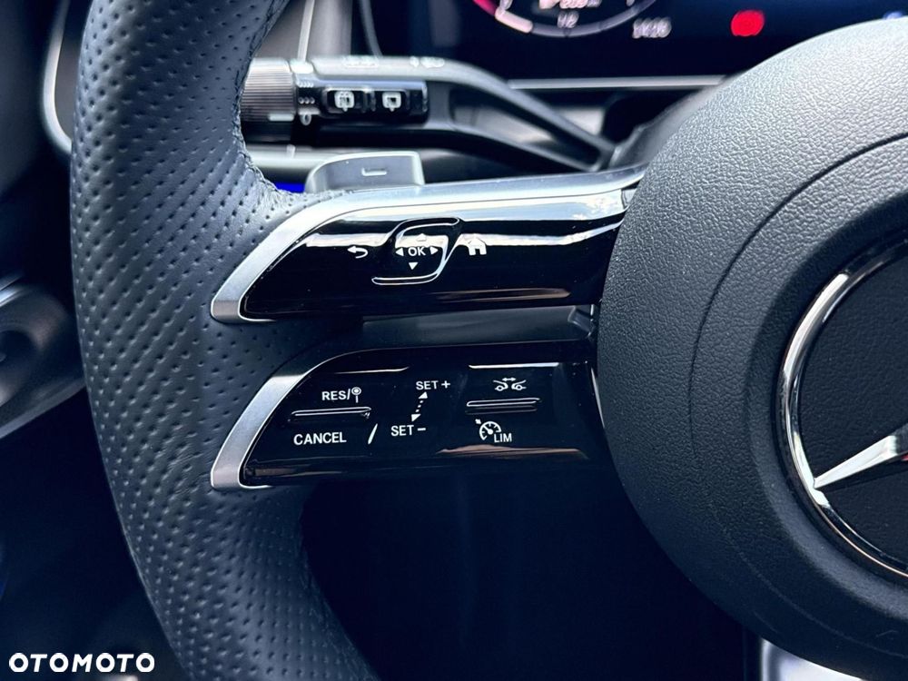 Mercedes-Benz GLC - 26