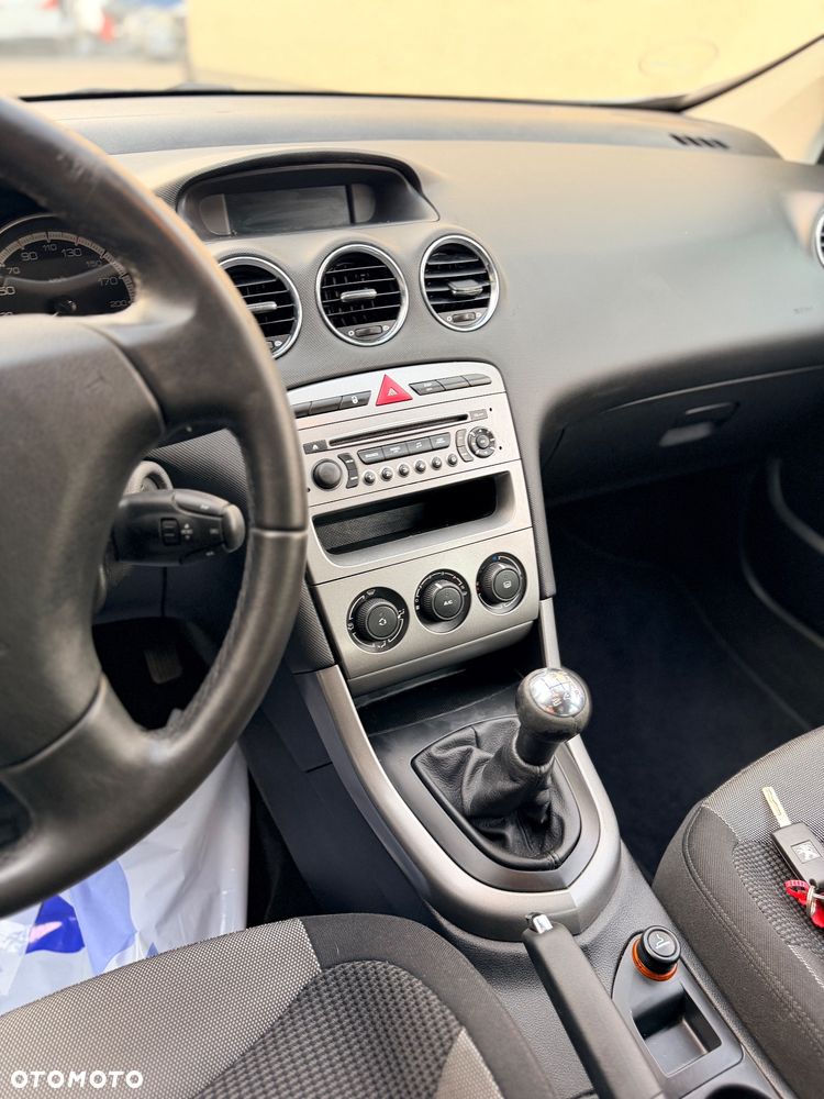 Peugeot 308 1.6 Premium - 11