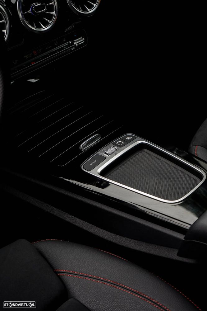 Mercedes-Benz A 250 e AMG Line - 56