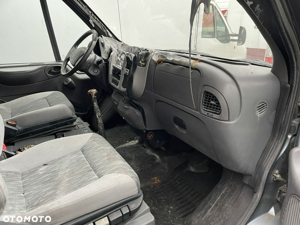 Ford Transit - 9