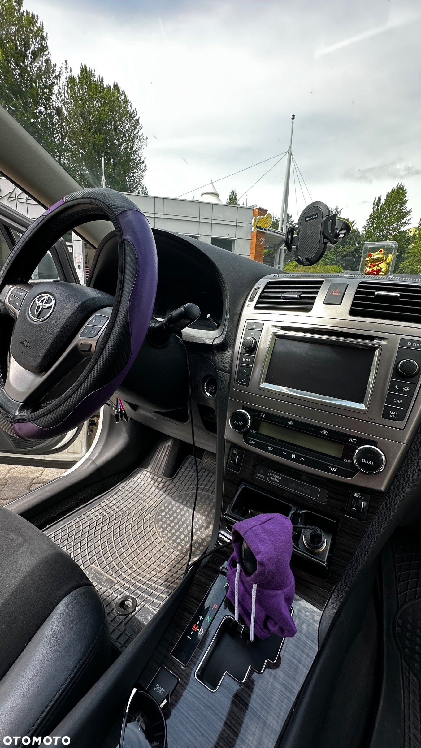 Toyota Avensis 1.8 Premium MS - 4