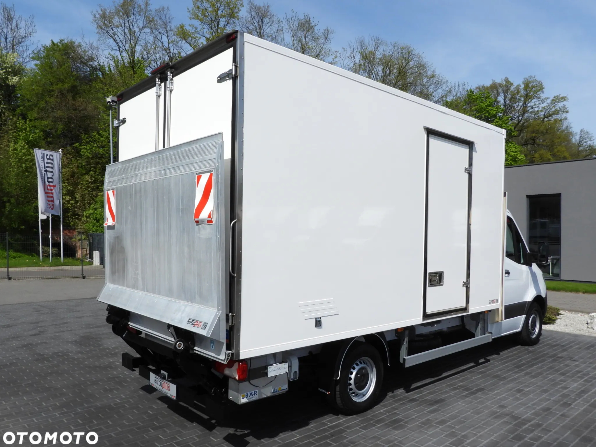 Mercedes-Benz SPRINTER 316 CHŁODNIA KONTENER 0*C WINDA 8 PALET TEMPOMAT PNEUMATYKA KLIMATYZACJA 160KM - 14