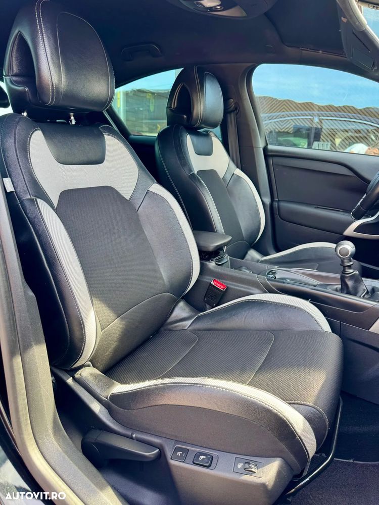 Citroën DS4 PureTech 130 Stop&Start Urban Show - 24