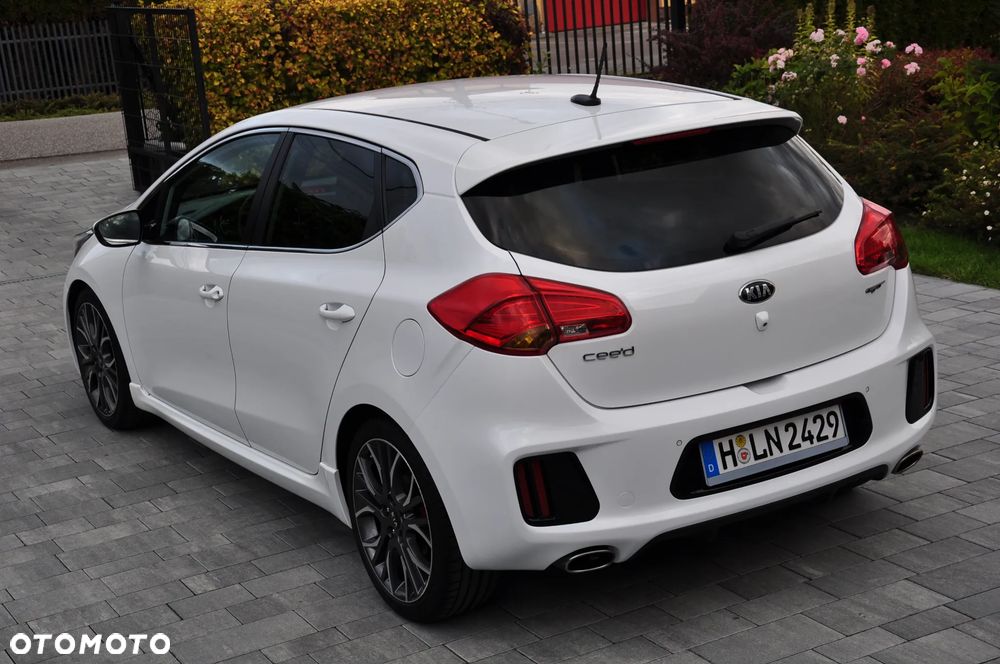 Kia Ceed 1.6 T-GDI GT-Challenge - 16