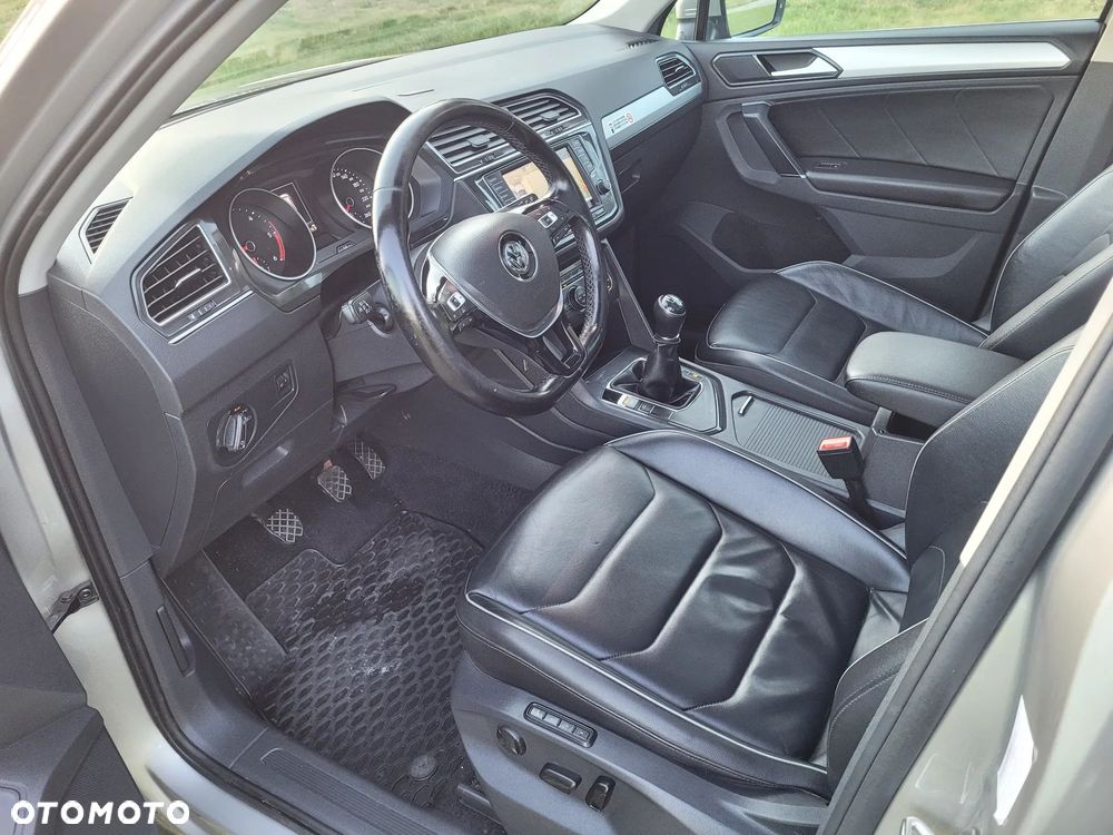 Volkswagen Tiguan - 5