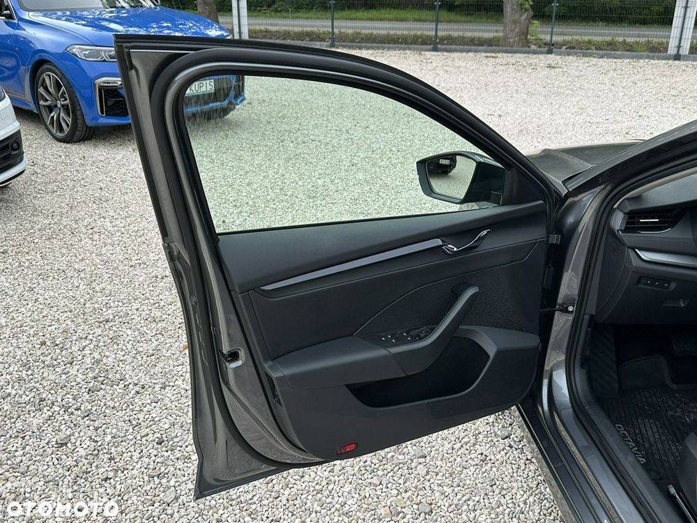 Skoda Octavia 2.0 TDI Ambition DSG - 14