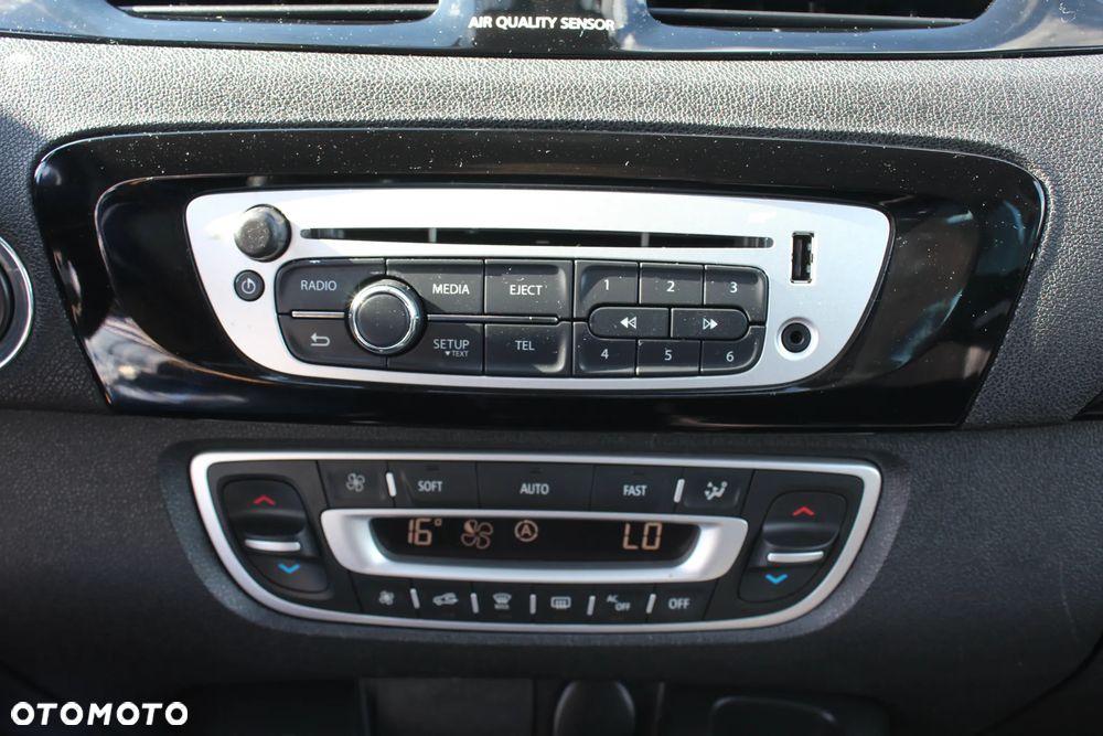 Renault Scenic ENERGY TCe 115 Bose Edition - 30