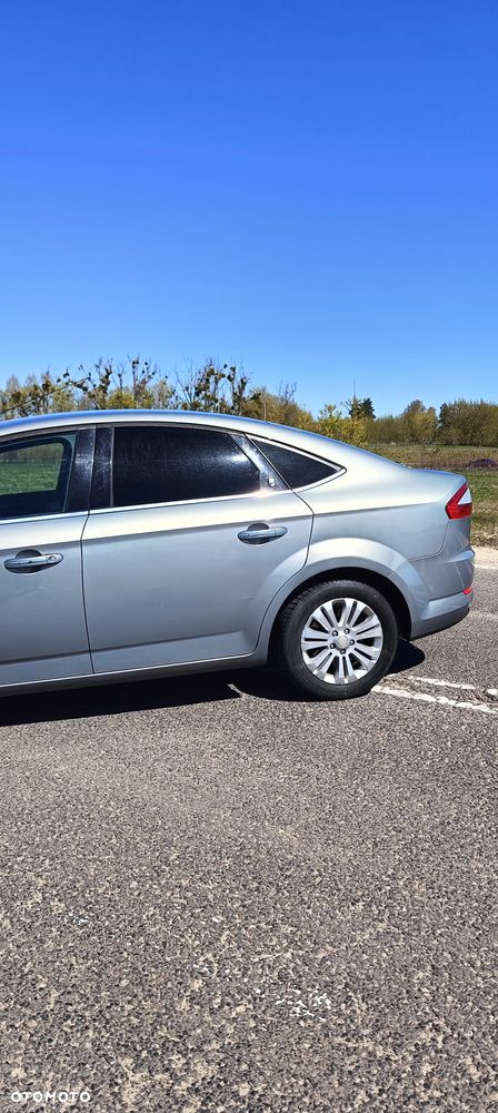 Ford Mondeo 1.8 TDCi Ghia - 16