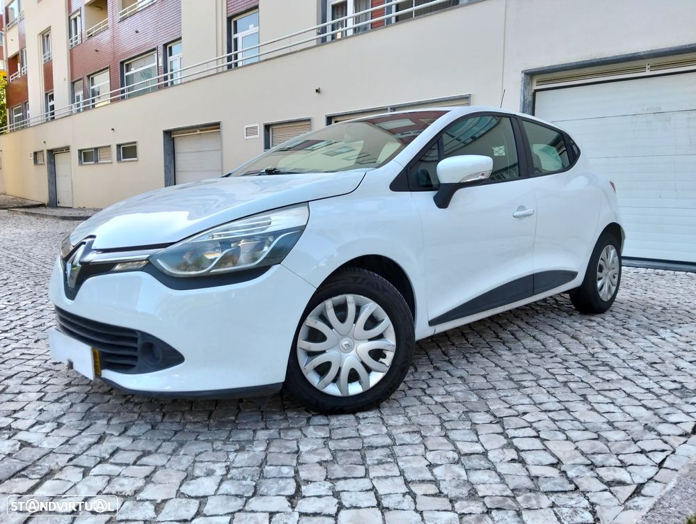 Renault Clio - 1