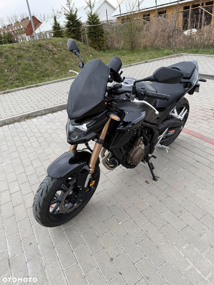 Honda CB - 1