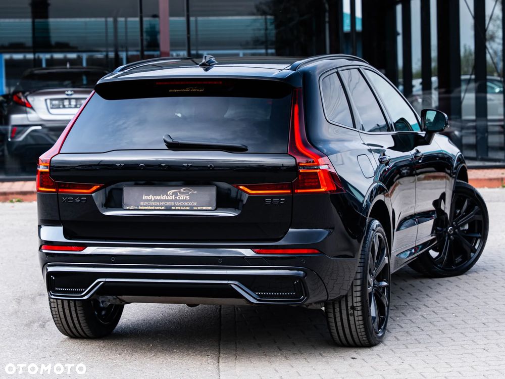 Volvo XC 60 B5 B AWD Plus Dark - 2